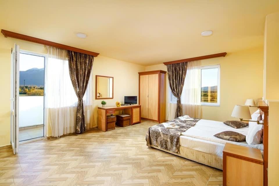 Spa Vita Springs Hotel Banya  Eksteriør billede